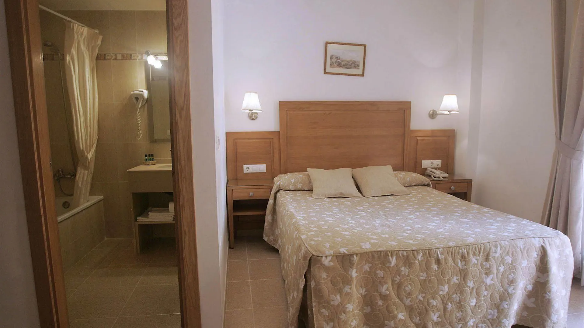 Hotel Goartin Málaga 2*,  İspanya